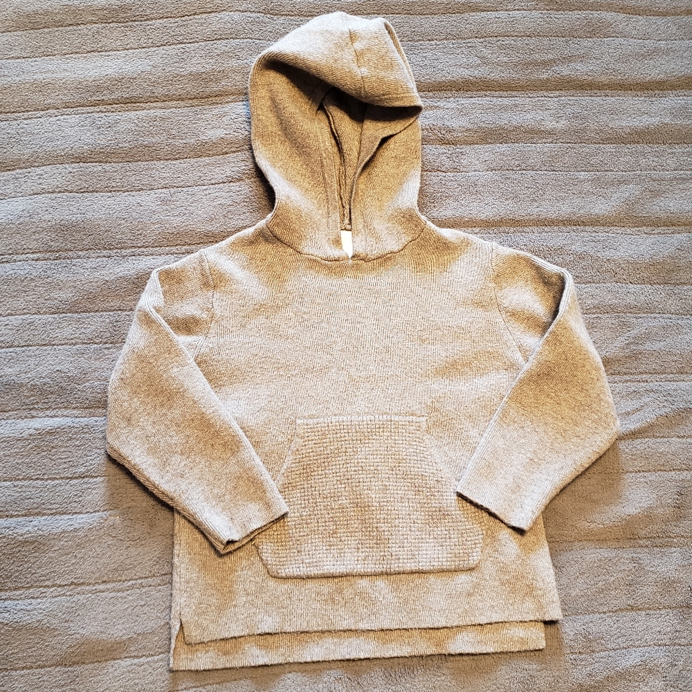 Gray knit sweater hoodie